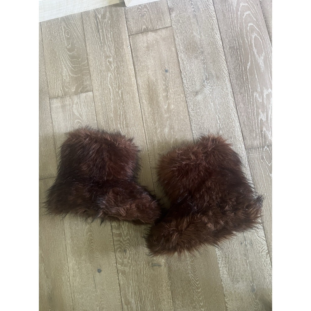 NWOT Skims Faux Fur Boot Size 42 Cocoa Womens